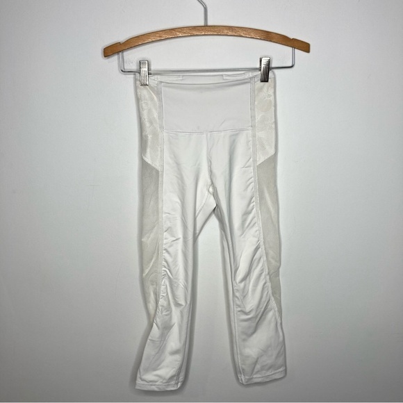 Lululemon white cropped leggings with mesh sides size 2 - Picture 1 of 9
